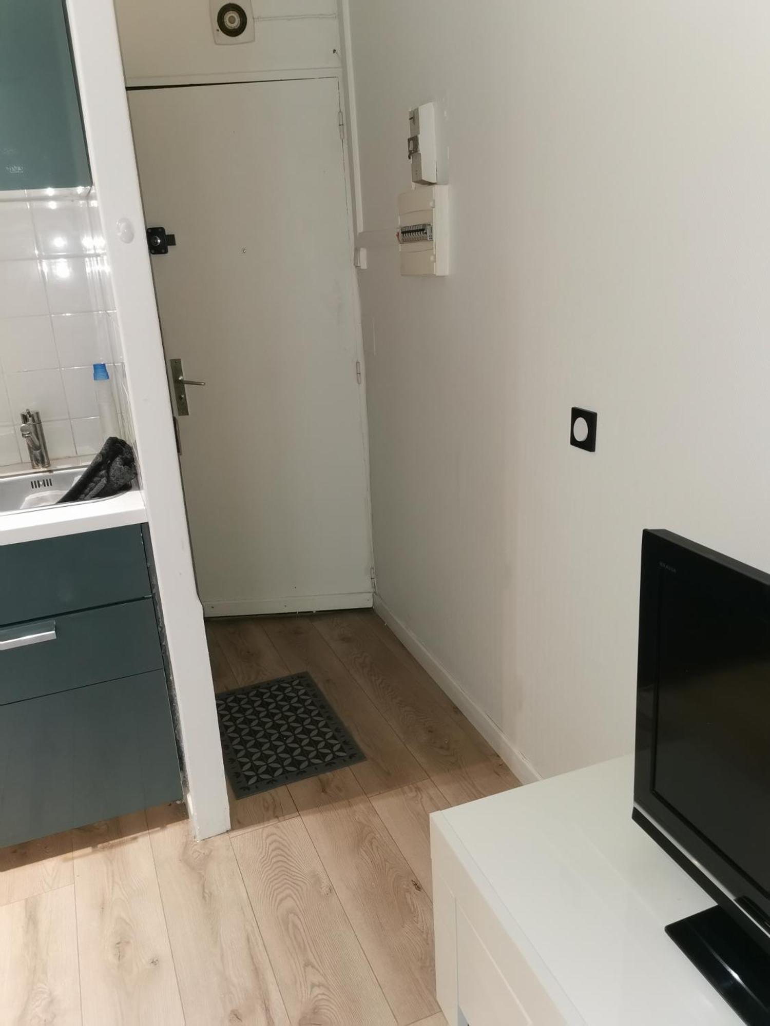 Appartement Au Coeur De La Ville De タヴェルニー エクステリア 写真